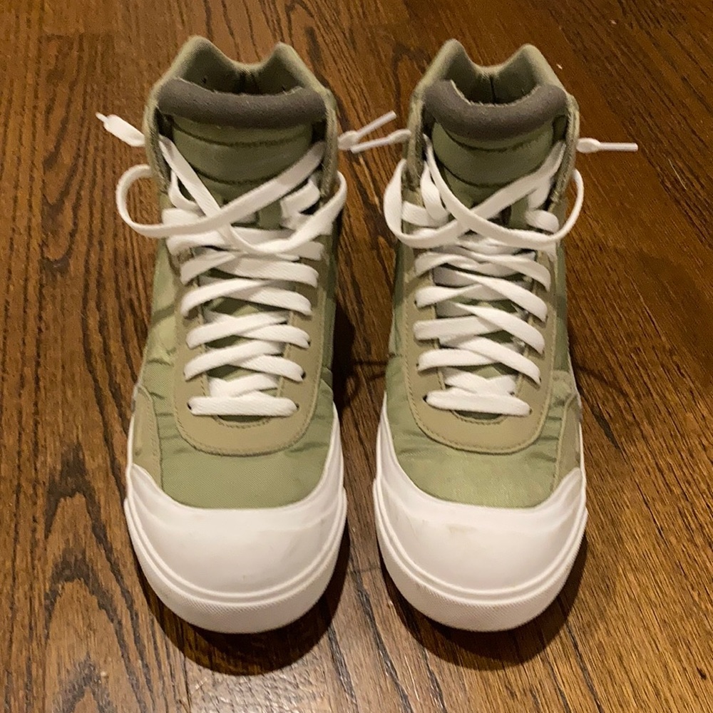 Nike drop type mid 9.5